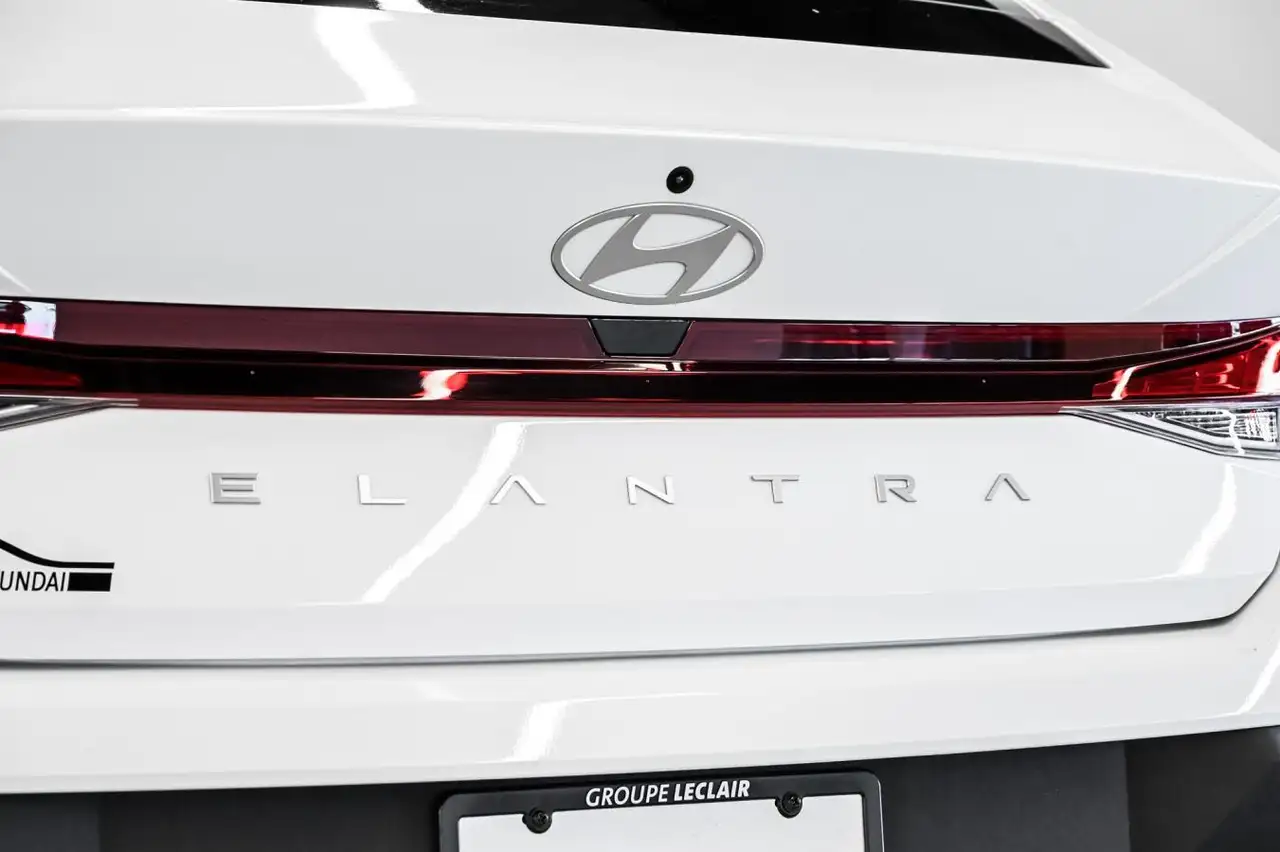 Hyundai ELANTRA снимка Hyundai ELANTRA