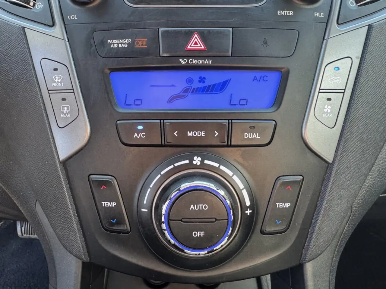 Hyundai SANTA FE снимка Hyundai SANTA FE