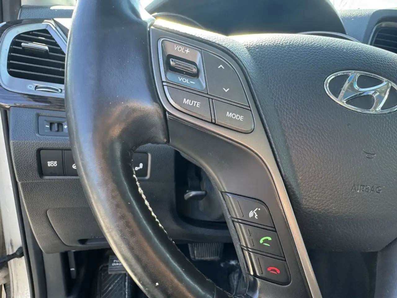 Hyundai SANTA FE снимка Hyundai SANTA FE