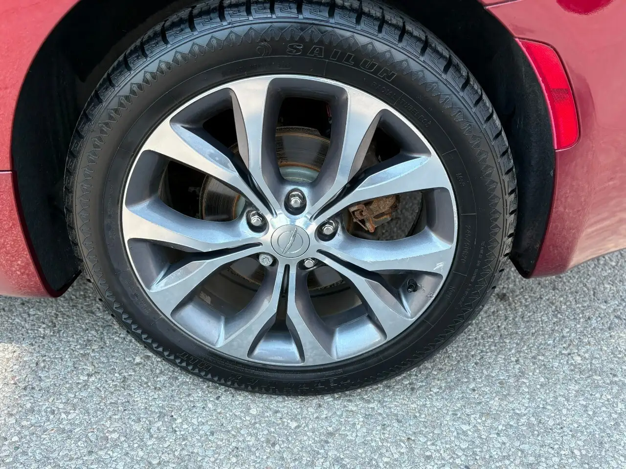 Chrysler Pacifica photo Chrysler Pacifica