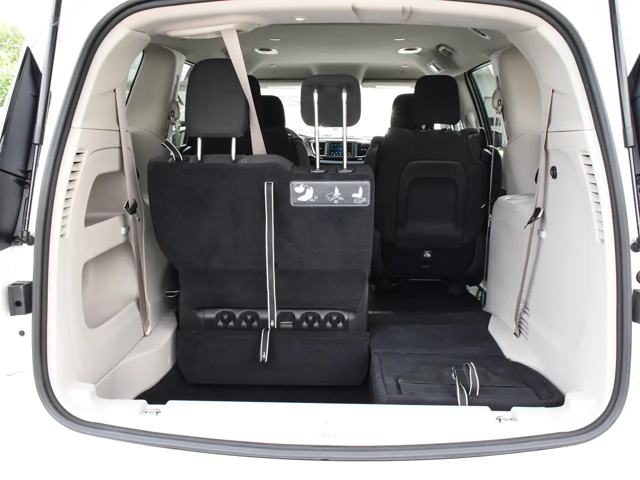 Chrysler Grand Caravan fotografie Chrysler Grand Caravan