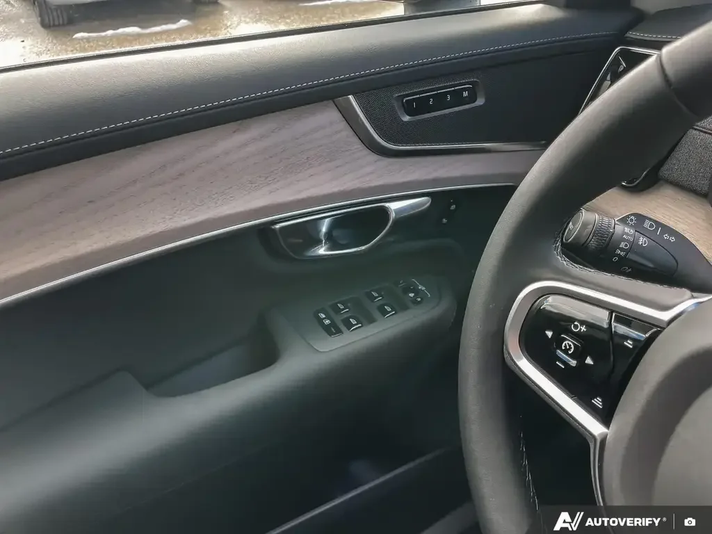 Volvo XC90 снимка Volvo XC90