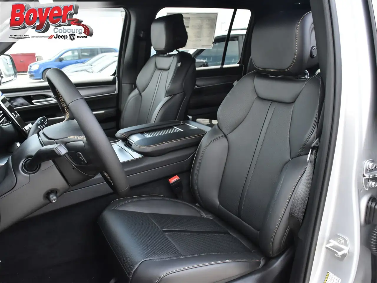 Jeep Grand Wagoneer photo Jeep Grand Wagoneer