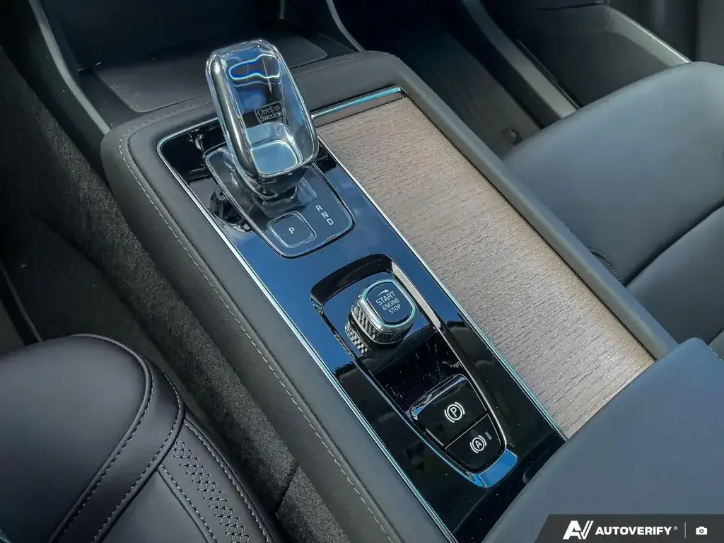 Volvo XC90 снимка Volvo XC90