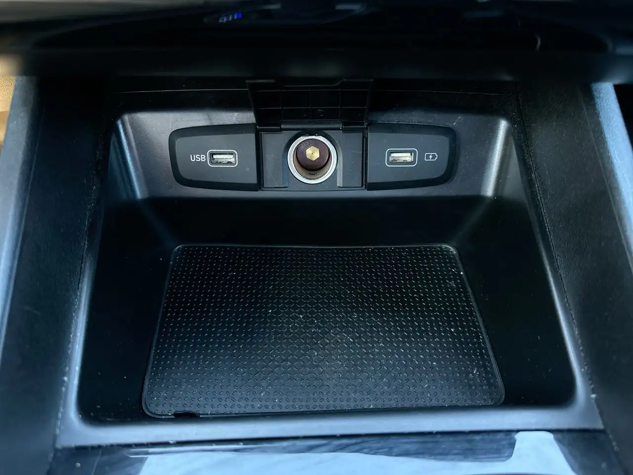 Hyundai Santa Cruz снимка Hyundai Santa Cruz
