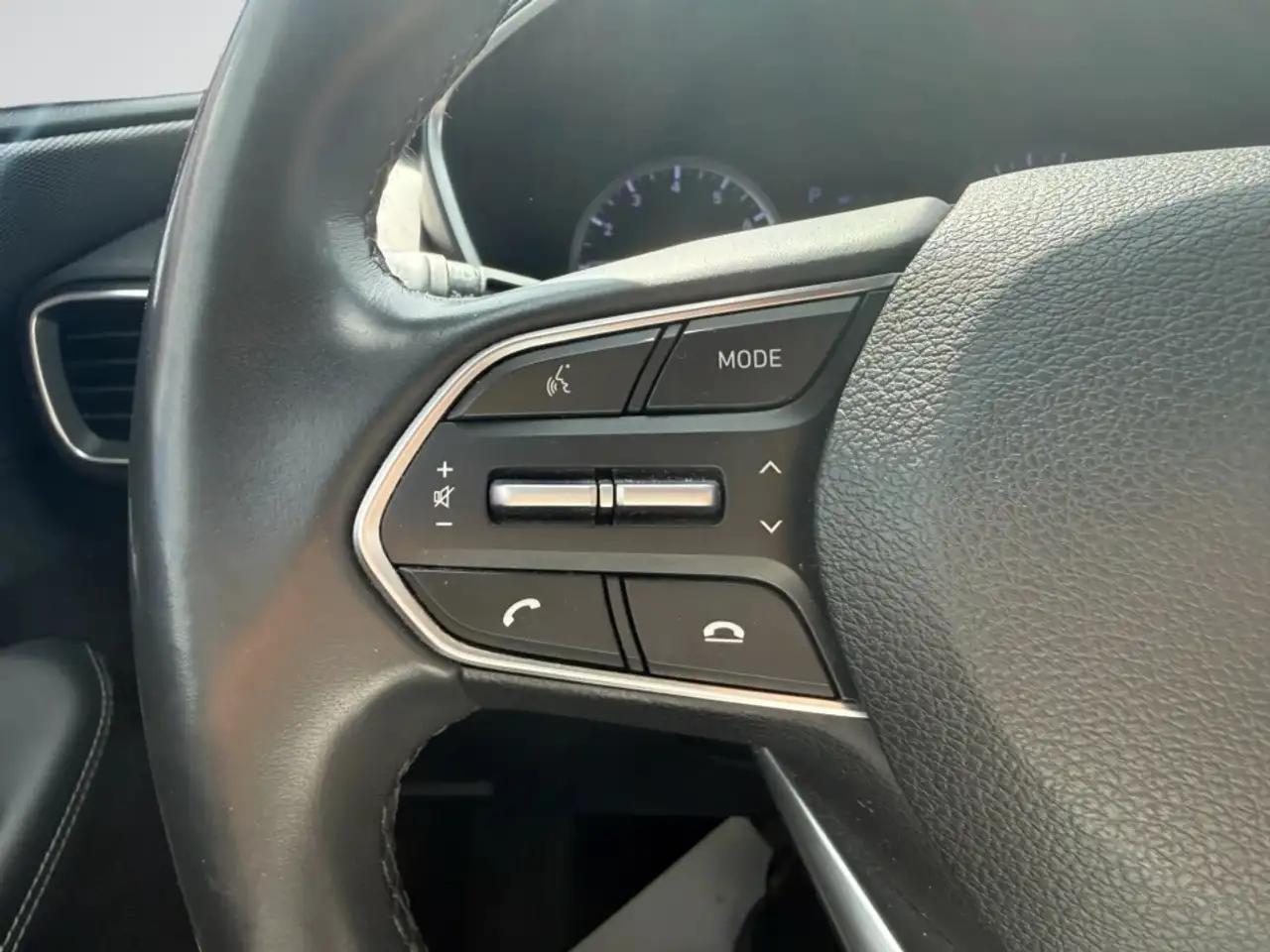 Hyundai SANTA FE снимка Hyundai SANTA FE