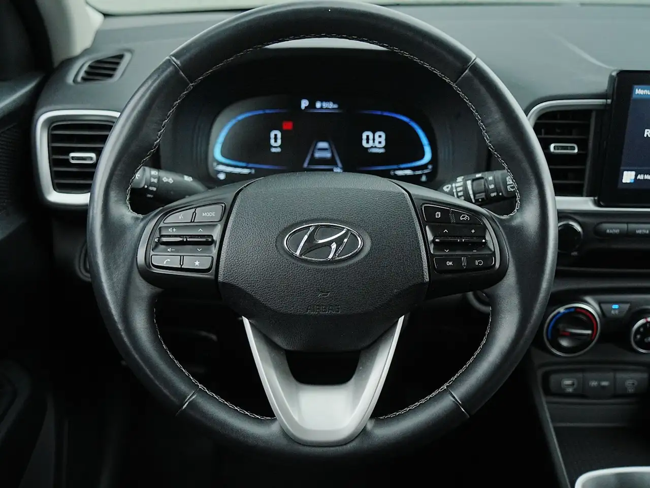 Hyundai Venue снимка Hyundai Venue