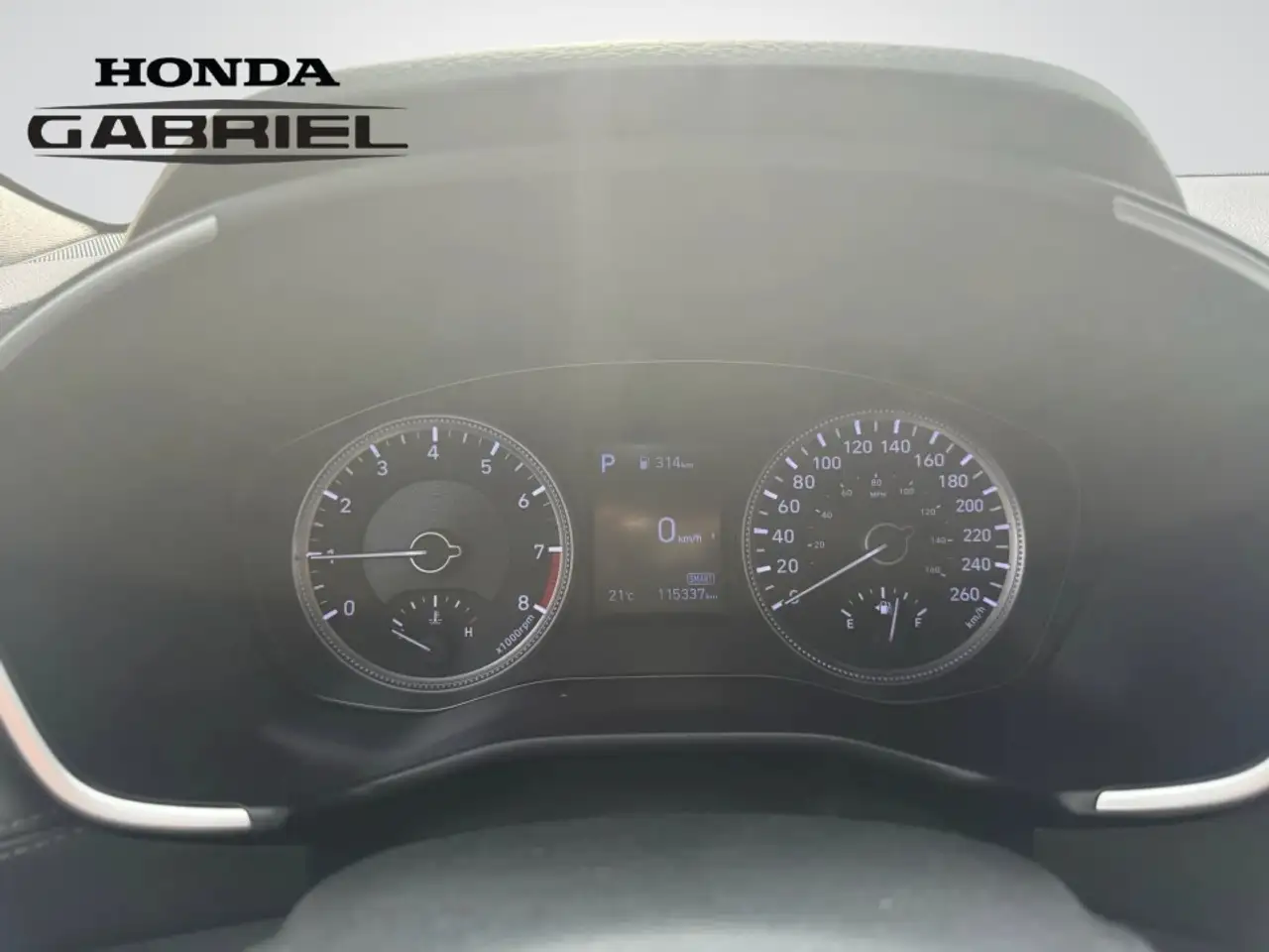 Hyundai SANTA FE снимка Hyundai SANTA FE