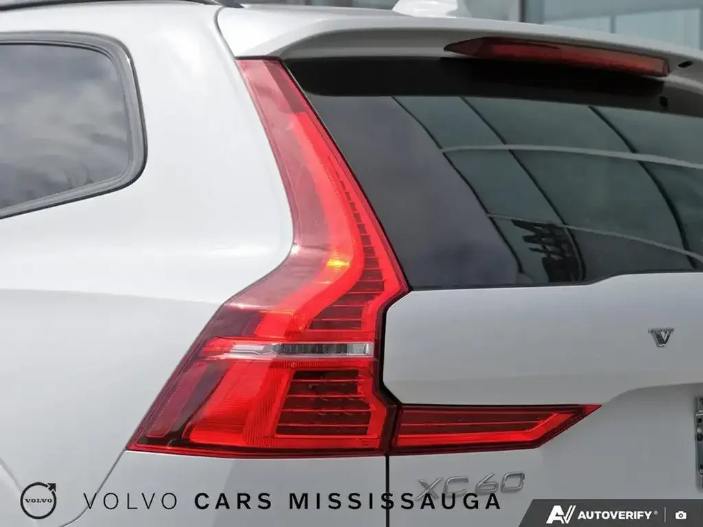 Volvo XC60 снимка Volvo XC60