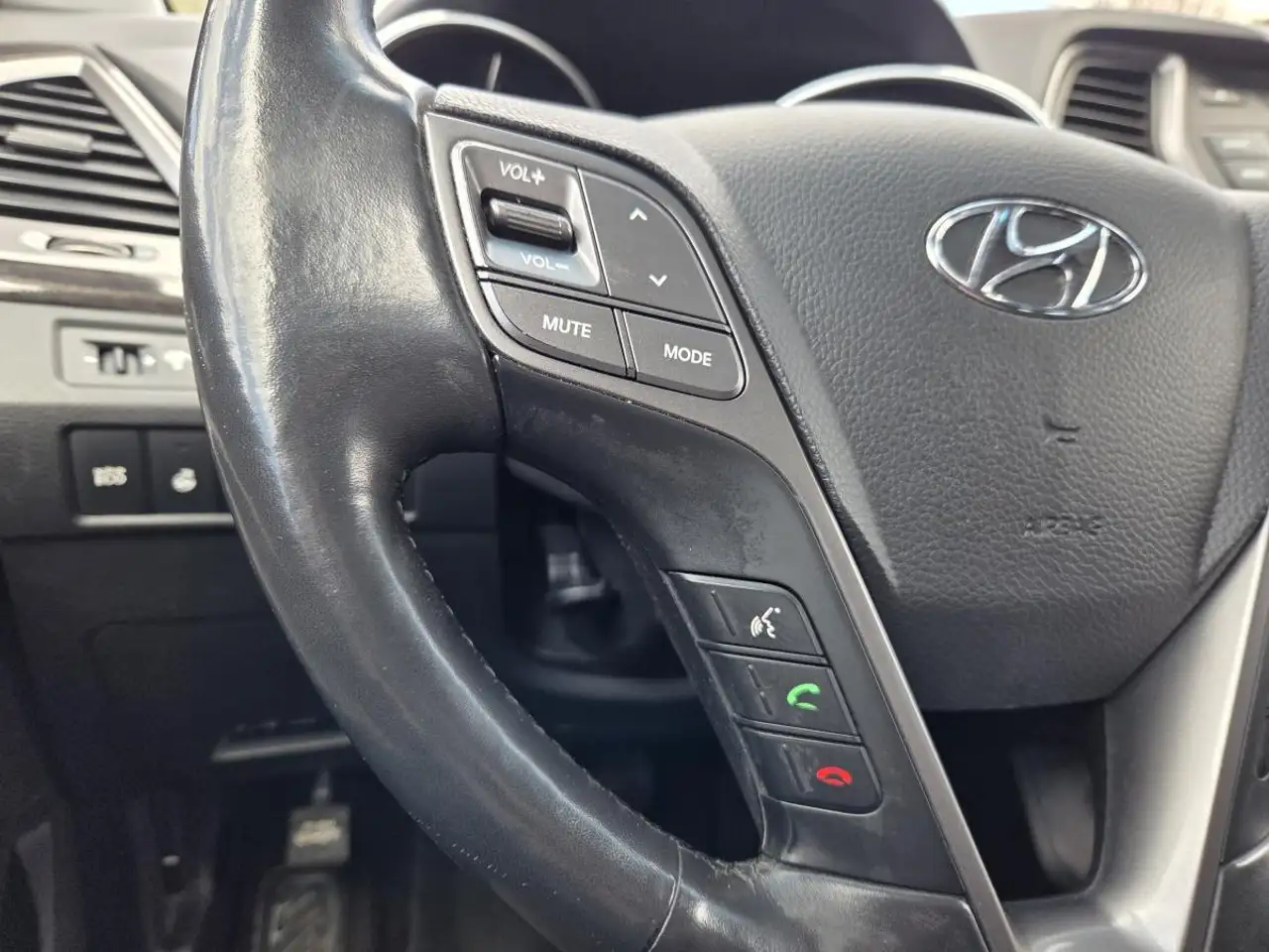 Hyundai SANTA FE снимка Hyundai SANTA FE