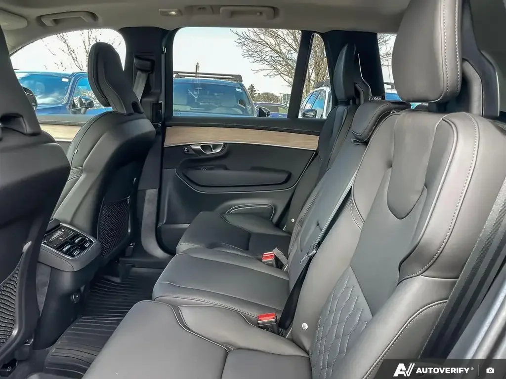 Volvo XC90 снимка Volvo XC90