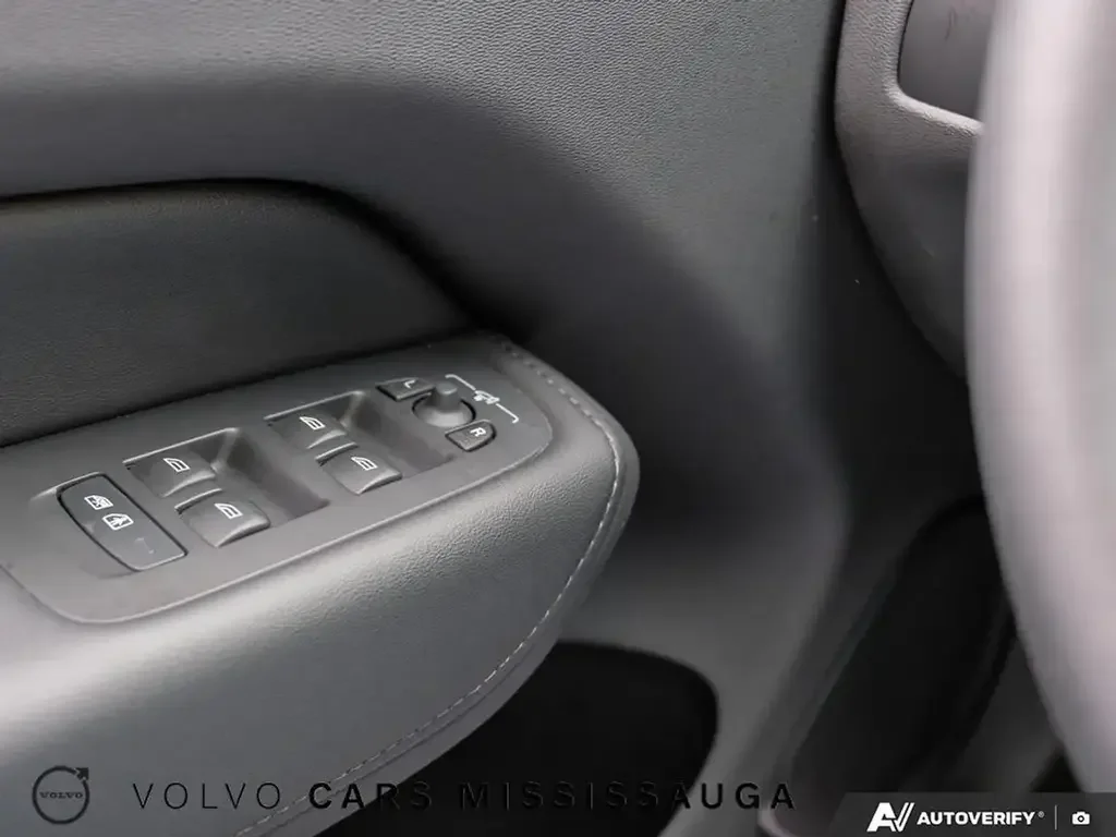 Volvo XC60 снимка Volvo XC60