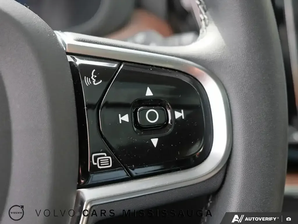 Volvo XC60 снимка Volvo XC60