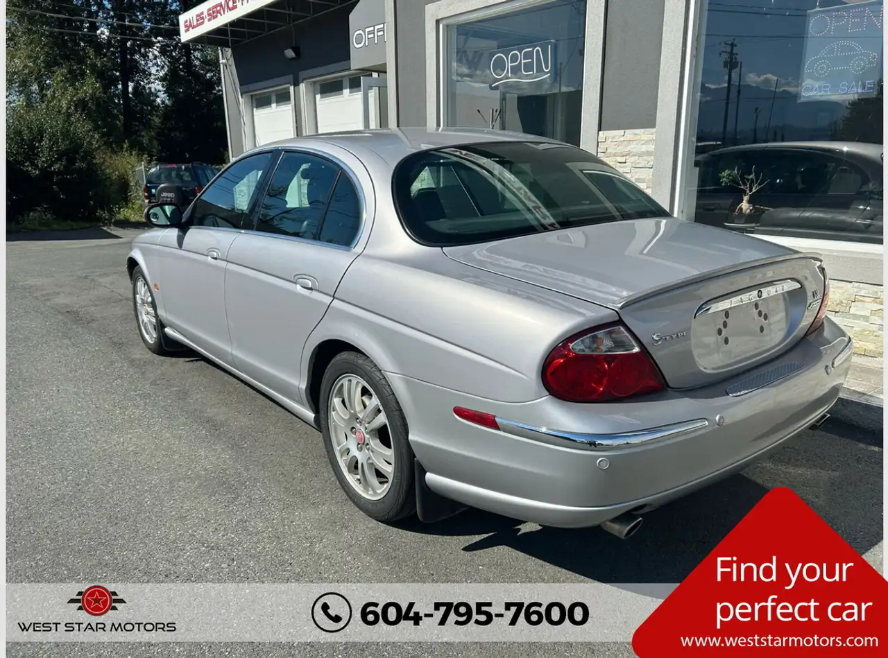 Jaguar S-Type photo Jaguar S-Type