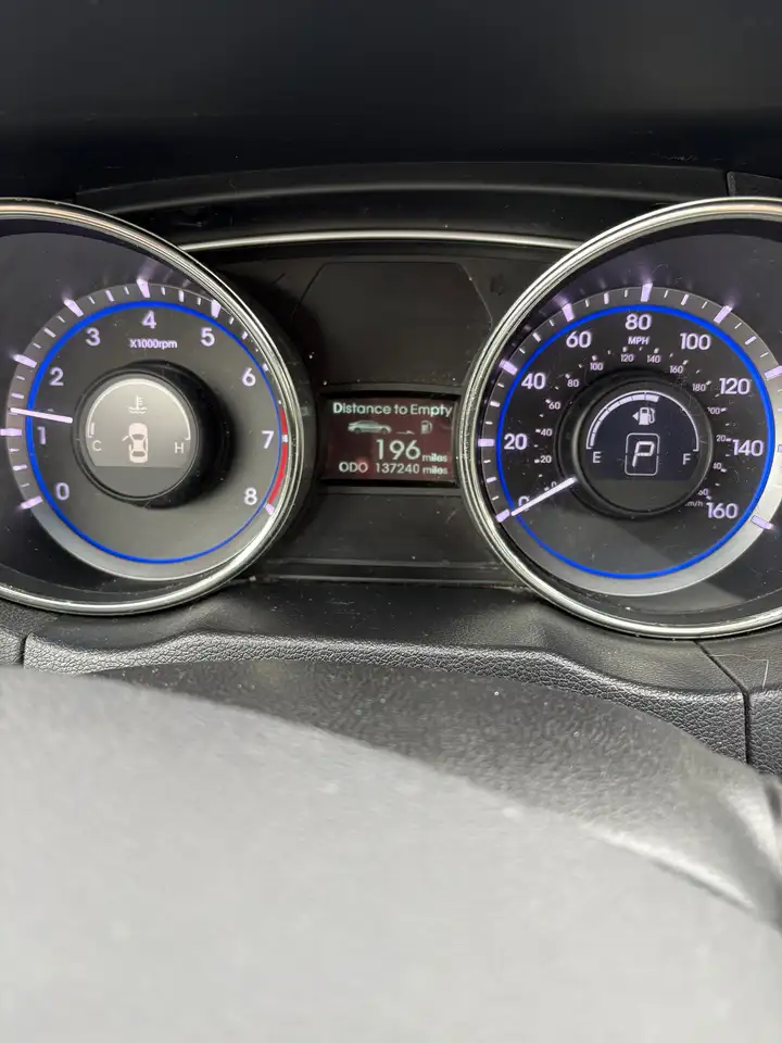 Hyundai SONATA снимка Hyundai SONATA