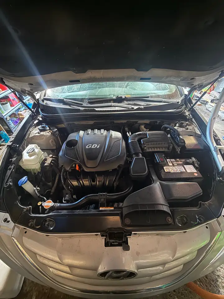 Hyundai SONATA снимка Hyundai SONATA