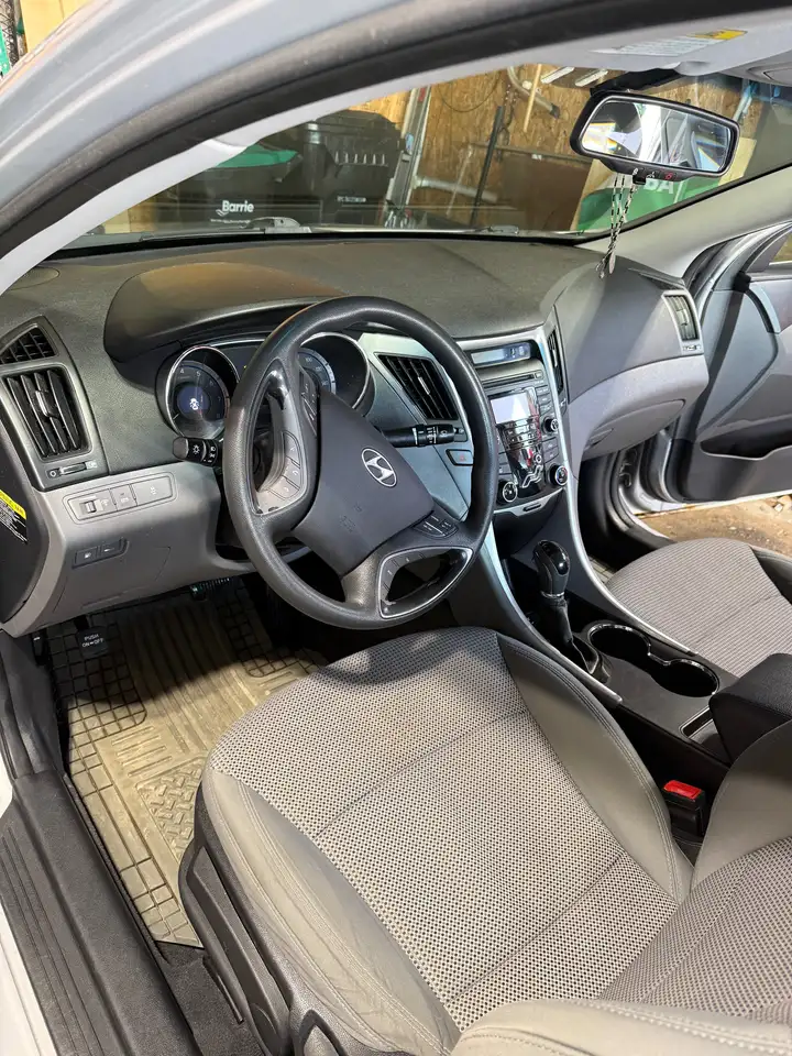 Hyundai SONATA снимка Hyundai SONATA