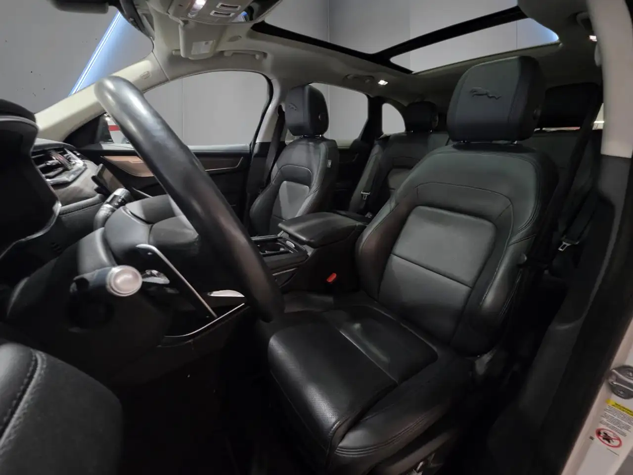 Jaguar F-Pace fotografie Jaguar F-Pace