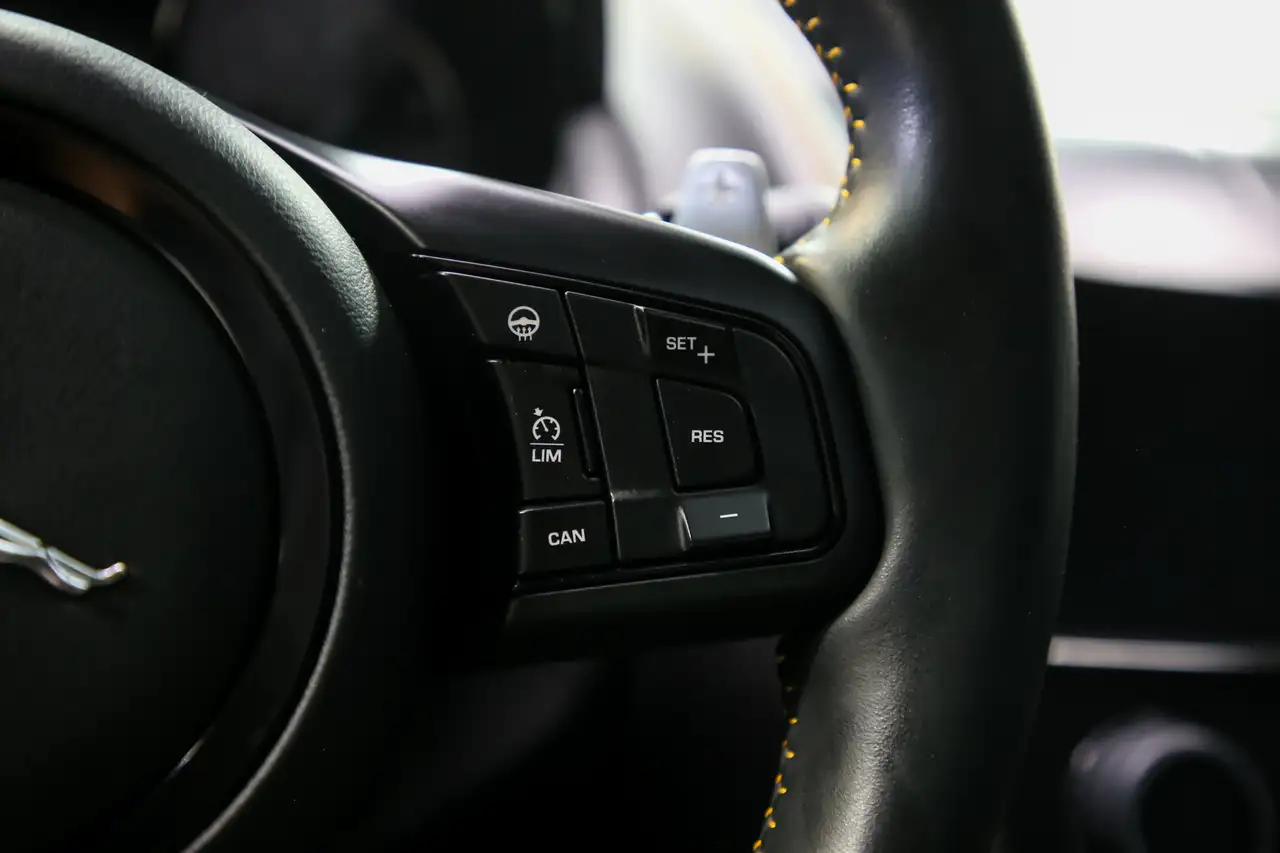 Jaguar F-Type photo Jaguar F-Type