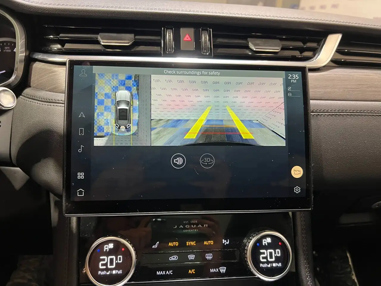 Jaguar F-Pace снимка Jaguar F-Pace