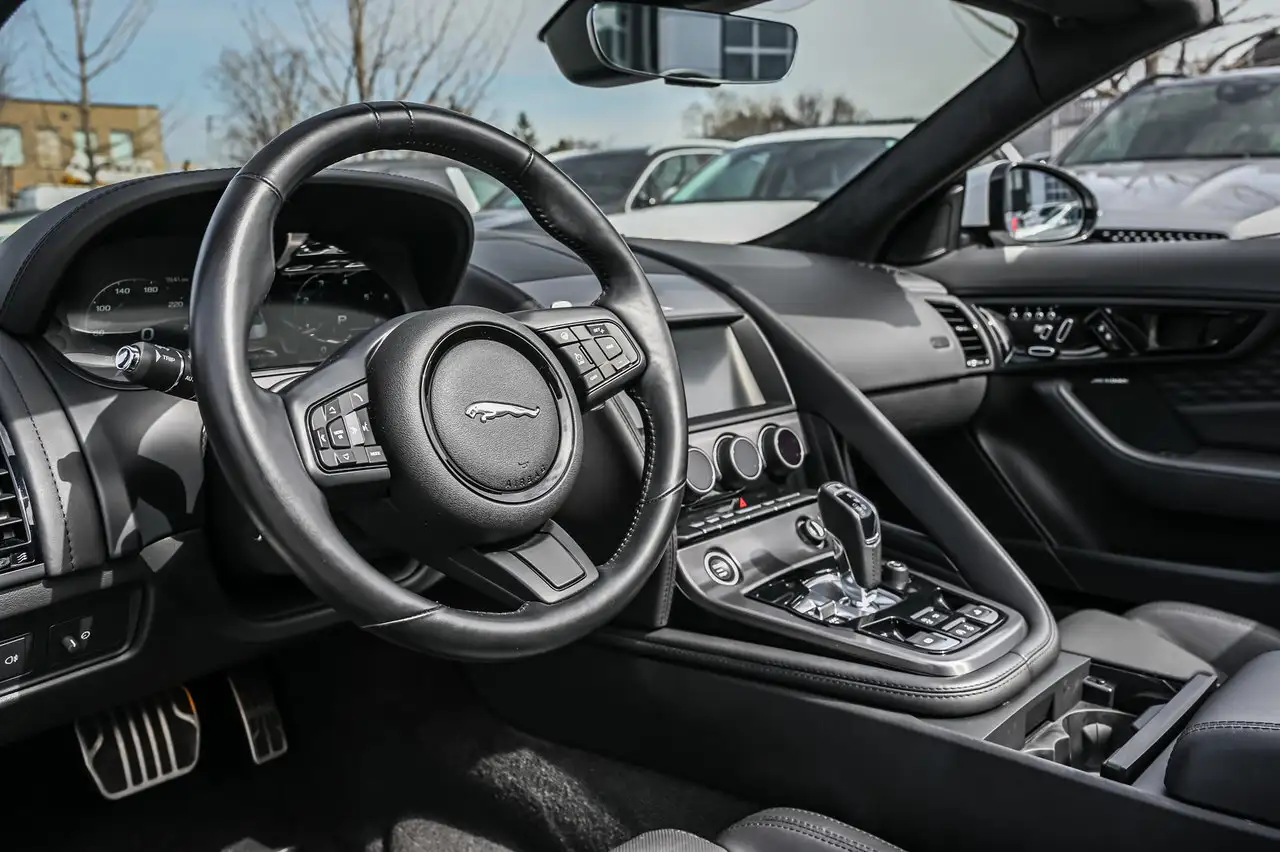 Jaguar F-Type photo Jaguar F-Type