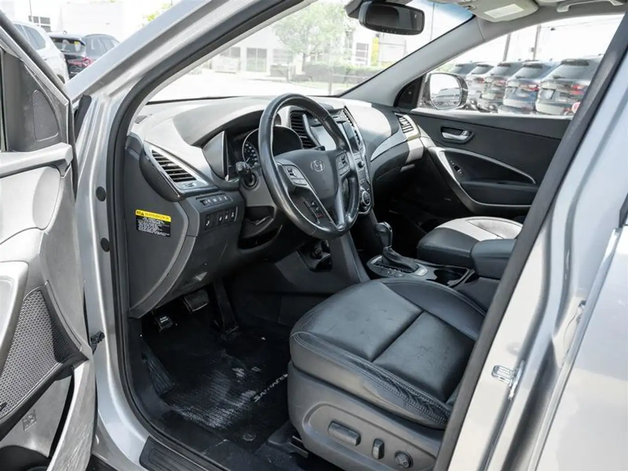 Hyundai SANTA FE photo Hyundai SANTA FE