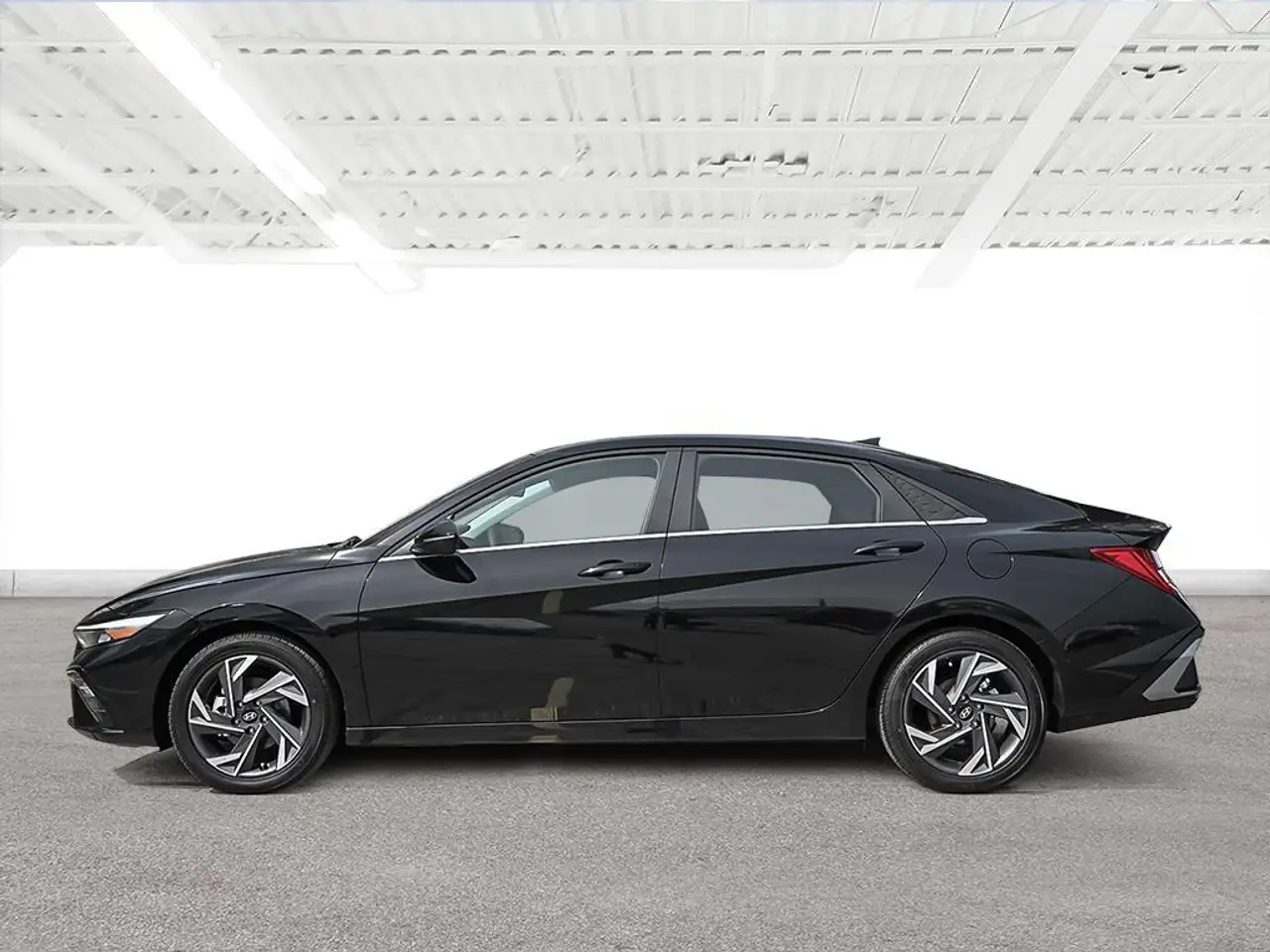 Hyundai ELANTRA photo Hyundai ELANTRA
