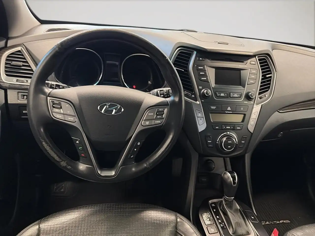 Hyundai SANTA FE снимка Hyundai SANTA FE