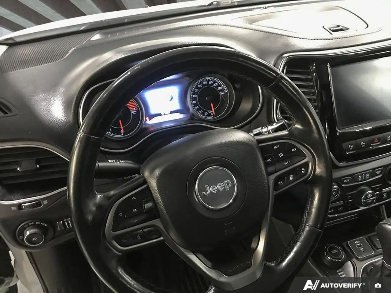 Jeep Cherokee fotografie Jeep Cherokee