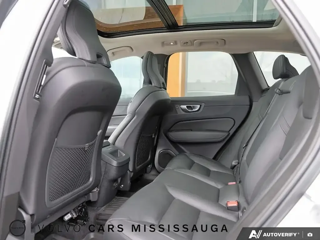 Volvo XC60 снимка Volvo XC60