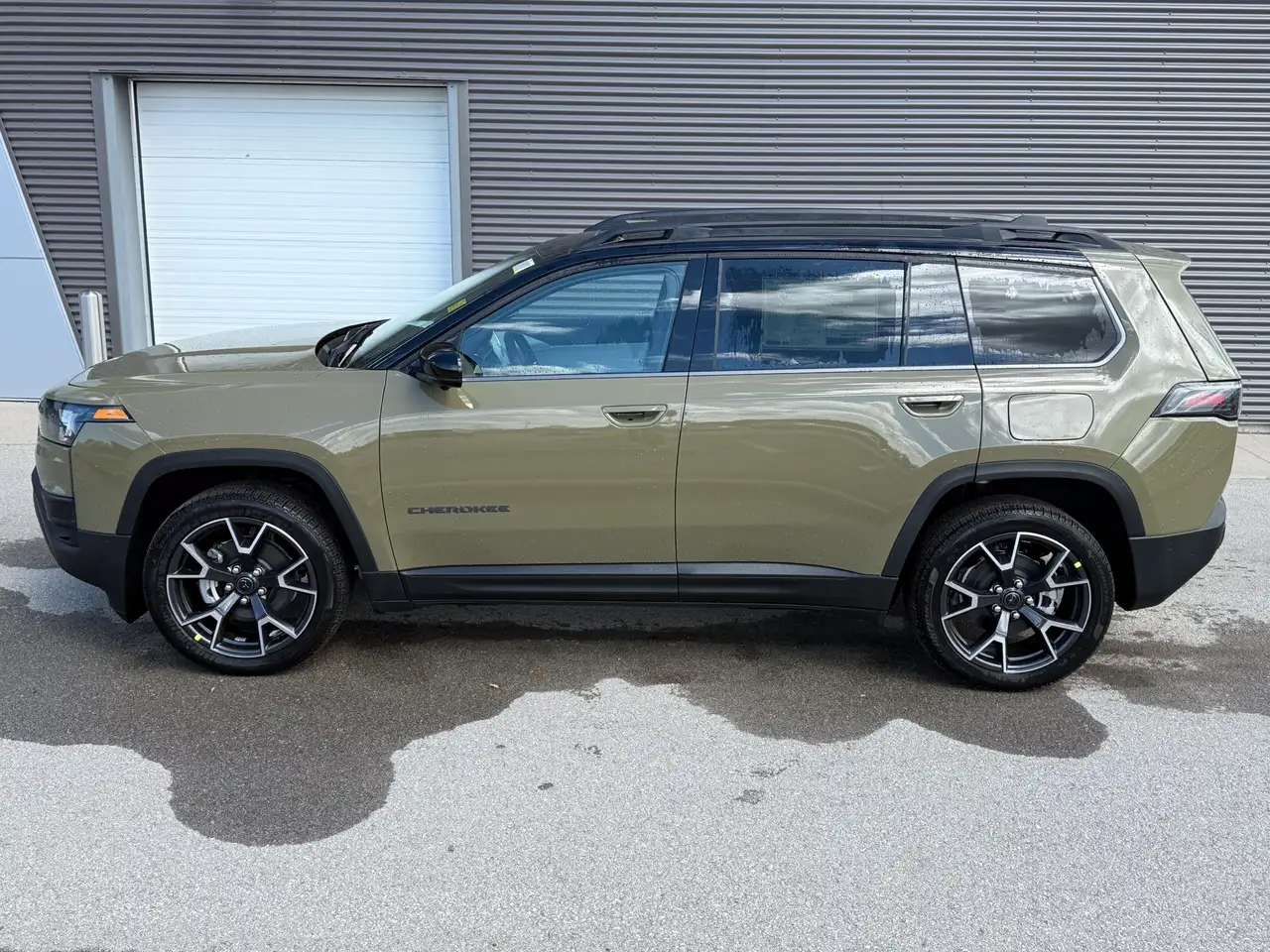 Jeep Cherokee снимка Jeep Cherokee
