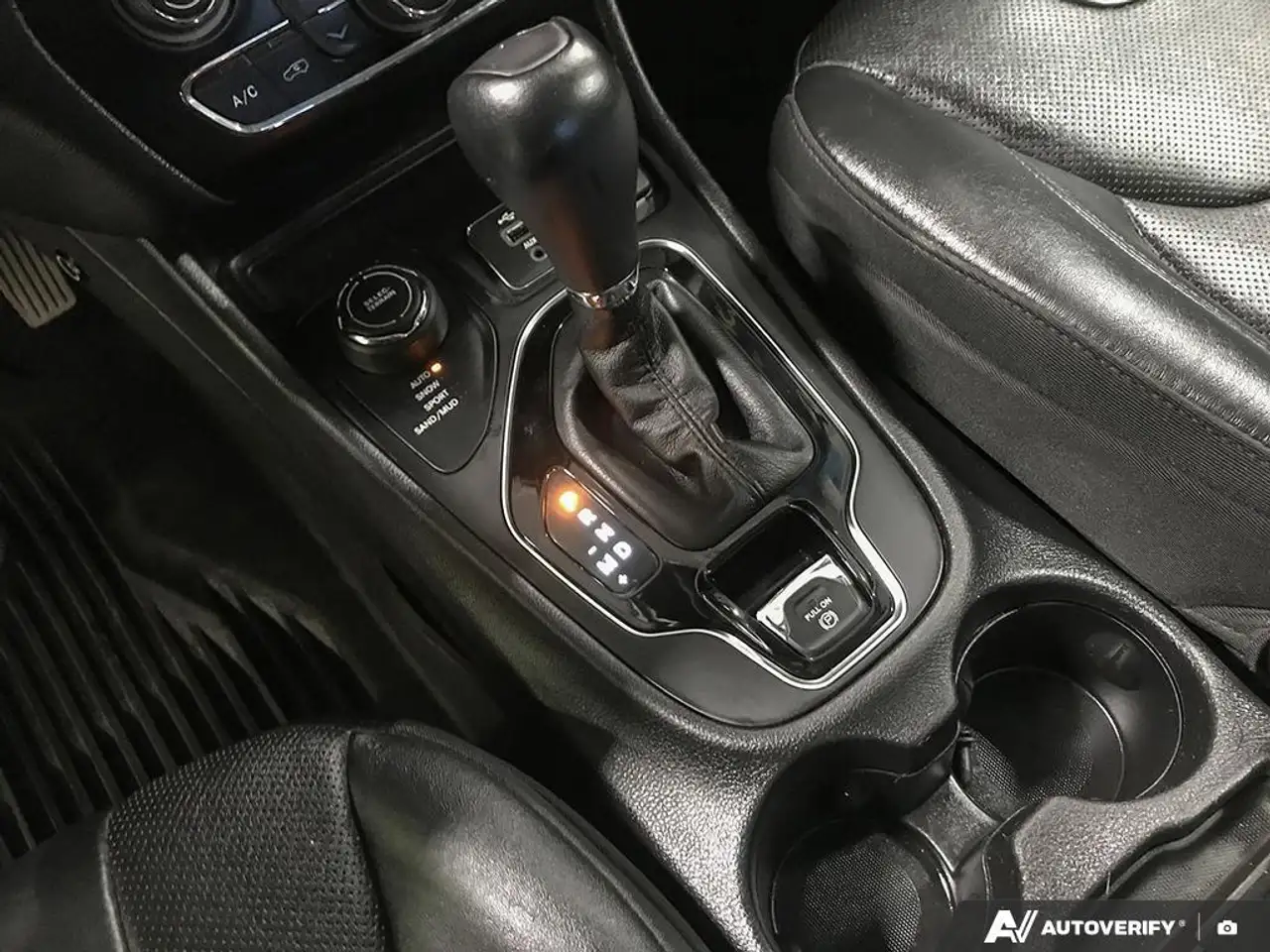 Jeep Cherokee fotografie Jeep Cherokee