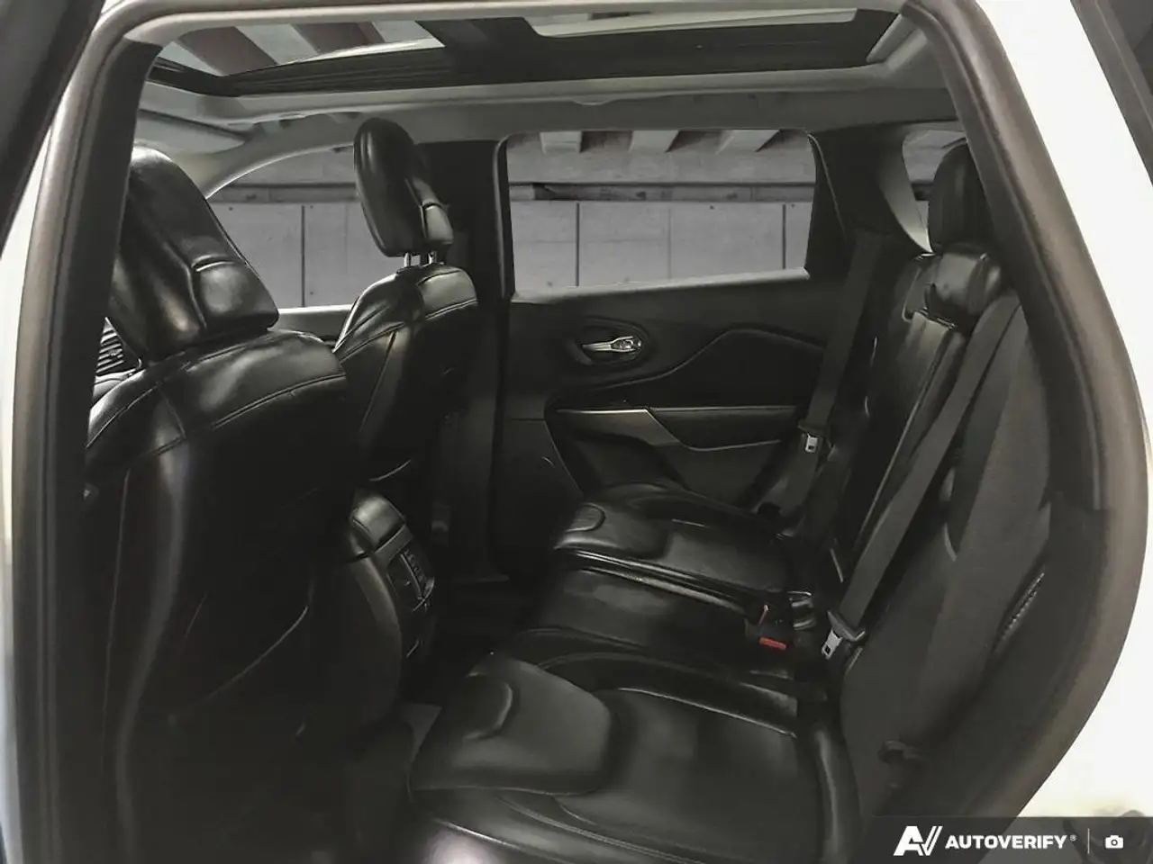 Jeep Cherokee fotografie Jeep Cherokee