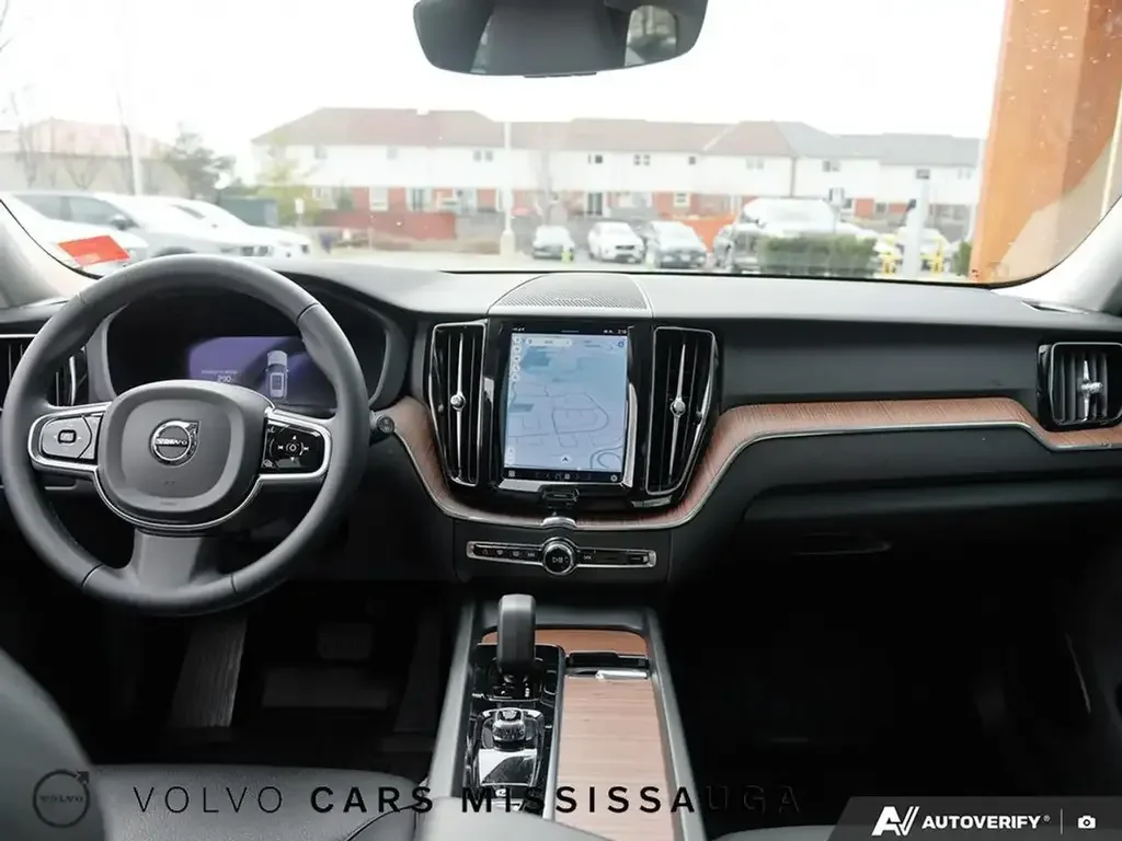 Volvo XC60 снимка Volvo XC60