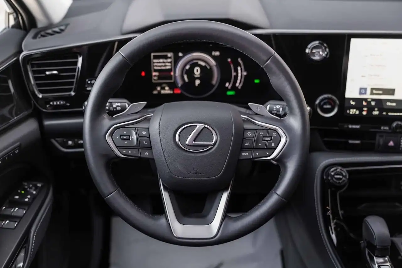 Lexus NX снимка Lexus NX