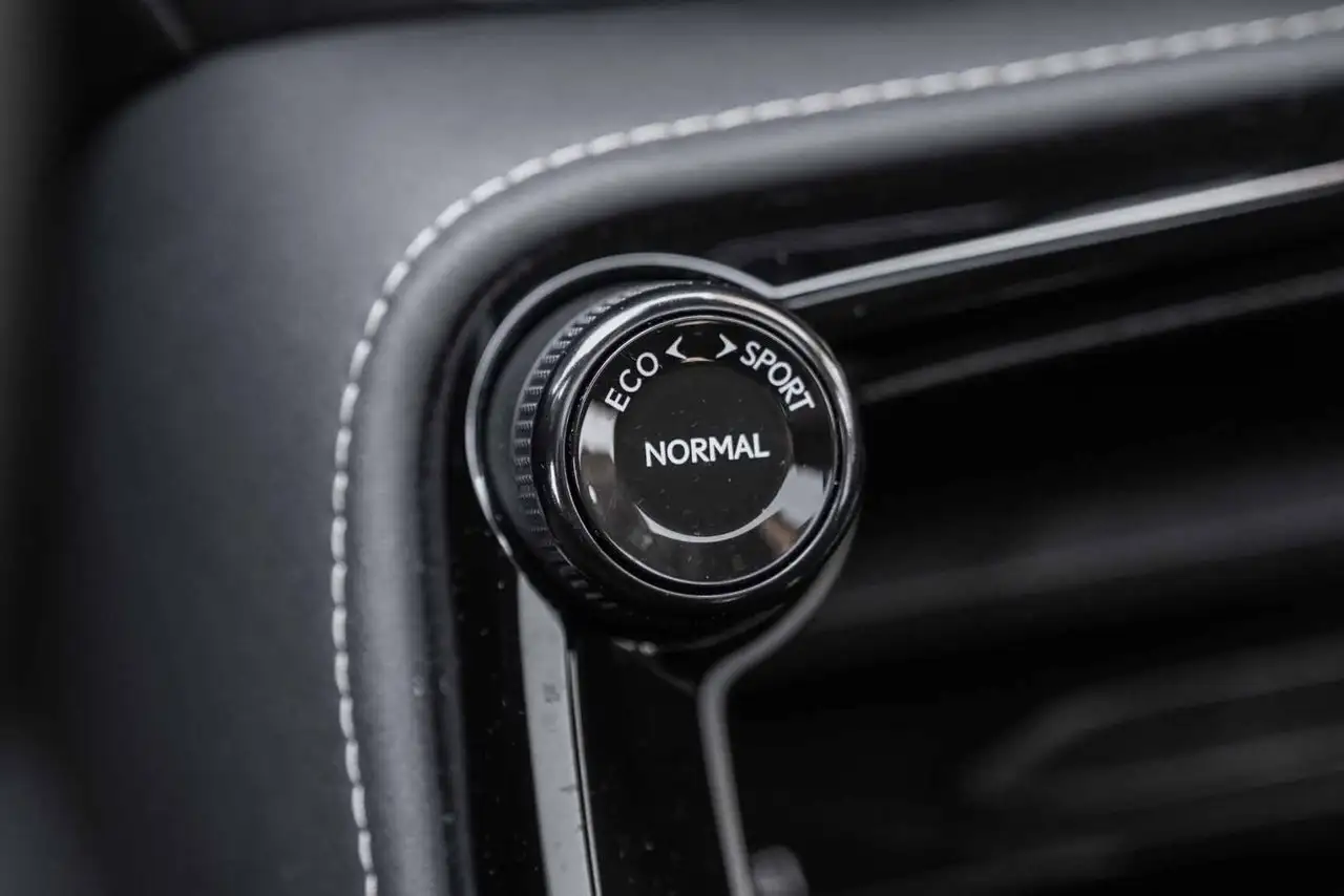 Lexus NX снимка Lexus NX