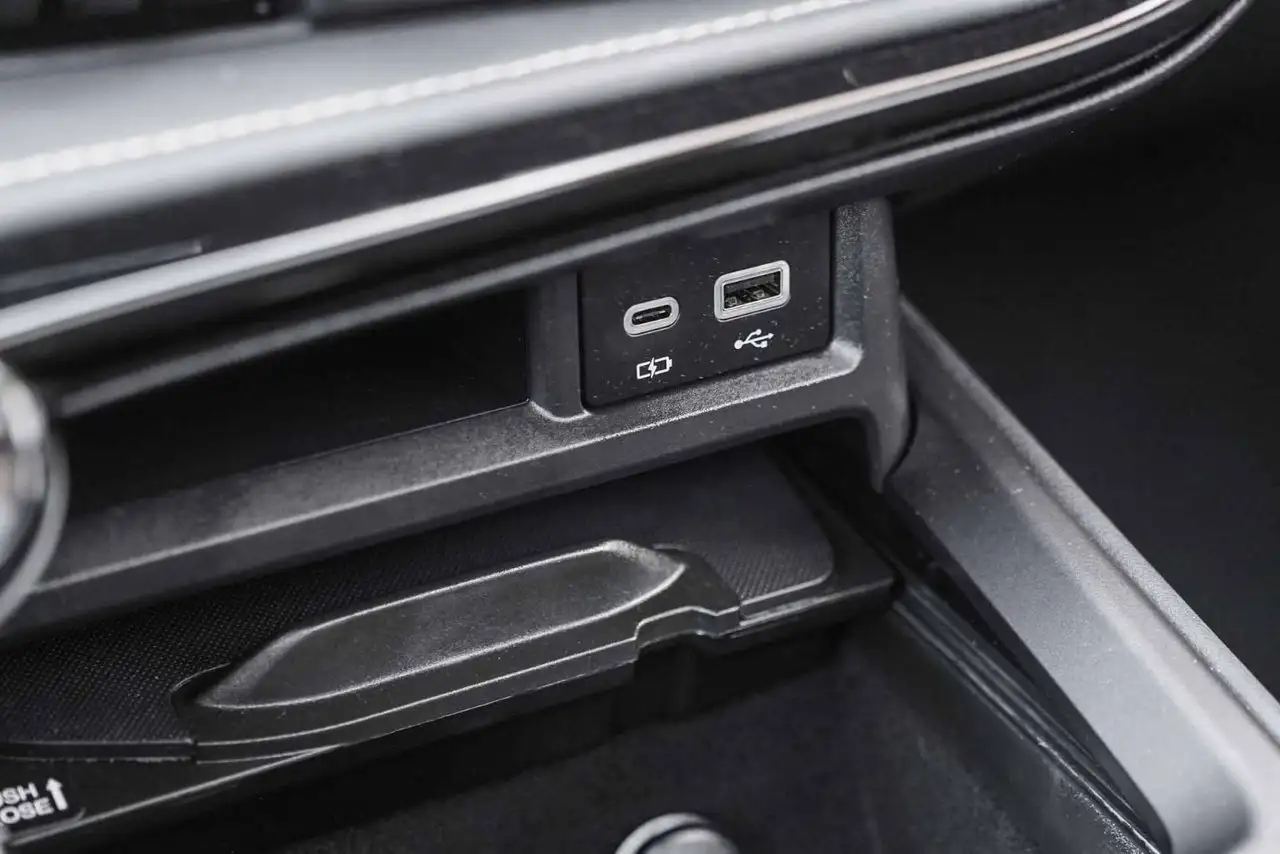 Lexus NX снимка Lexus NX