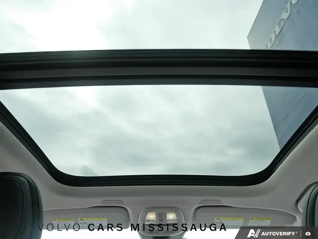 Volvo XC60 снимка Volvo XC60