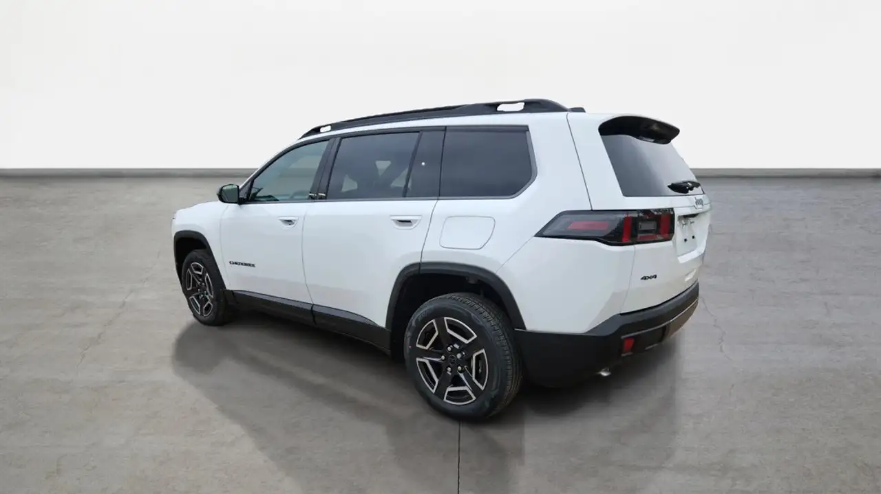 Jeep Cherokee снимка Jeep Cherokee