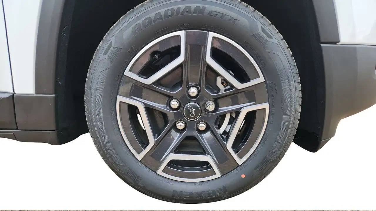 Jeep Cherokee снимка Jeep Cherokee