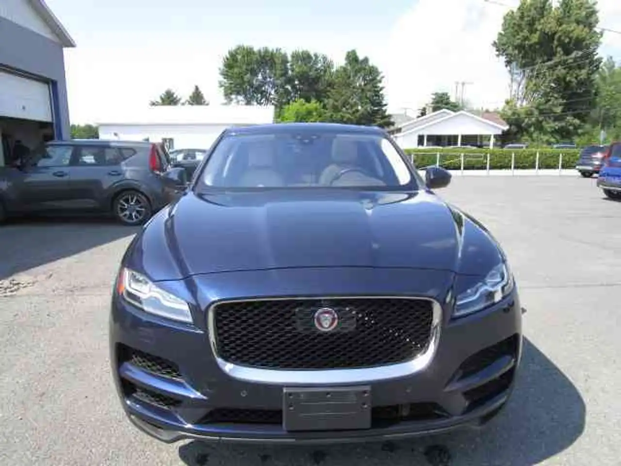 Jaguar F-Pace снимка Jaguar F-Pace