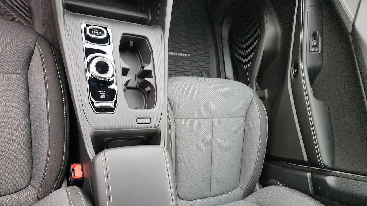 Jeep Cherokee снимка Jeep Cherokee