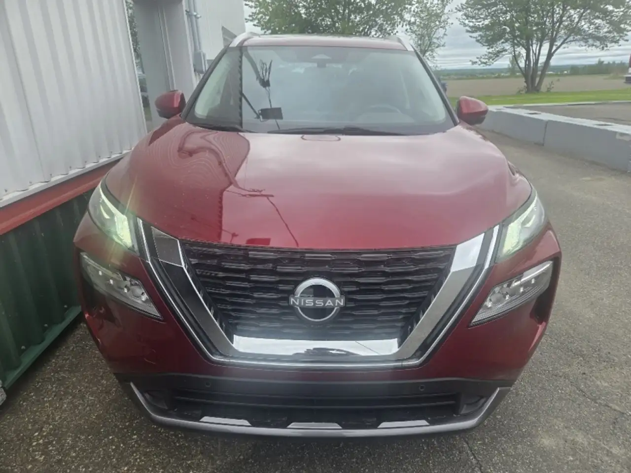 Nissan Rogue снимка Nissan Rogue