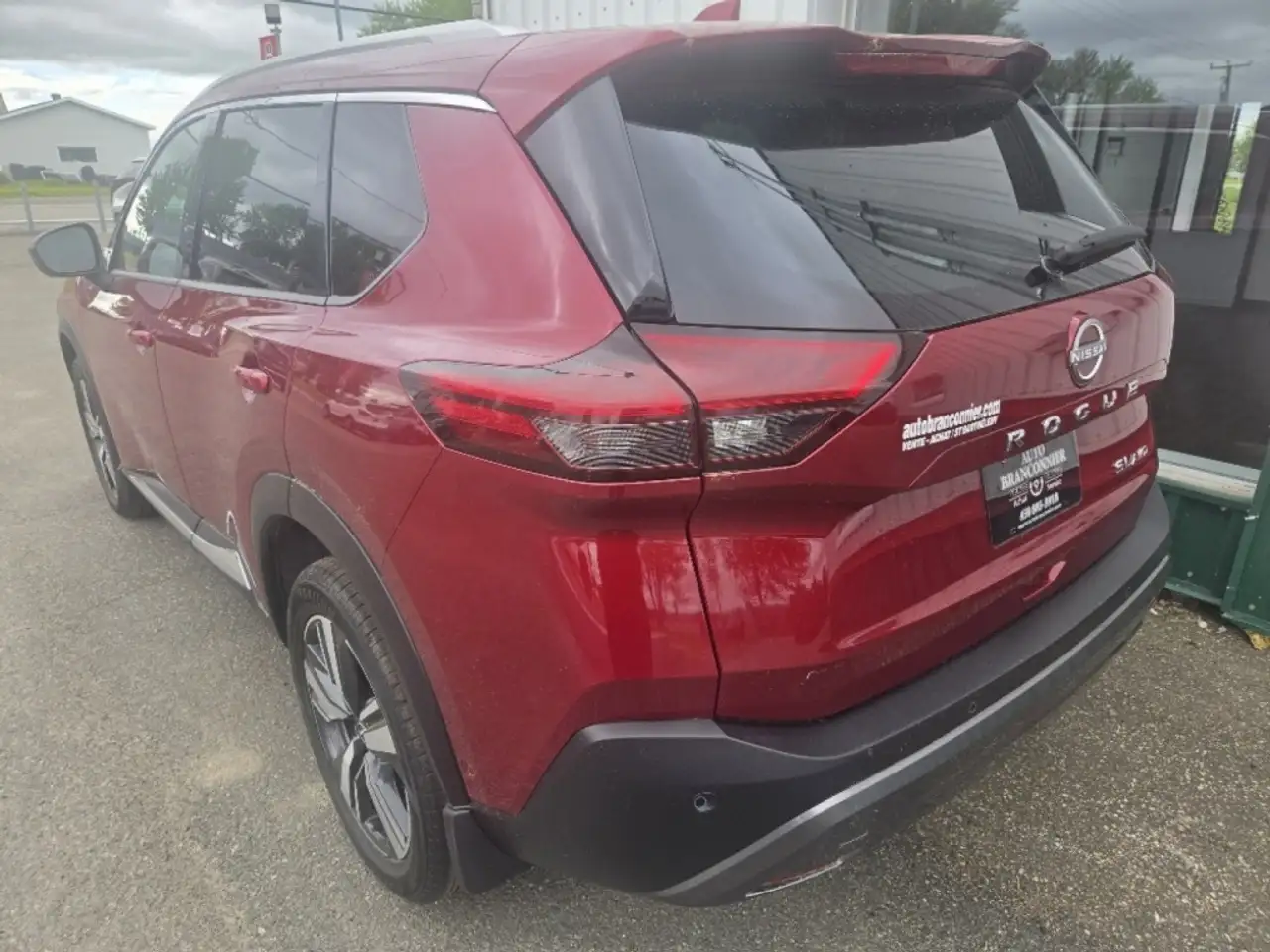Nissan Rogue снимка Nissan Rogue
