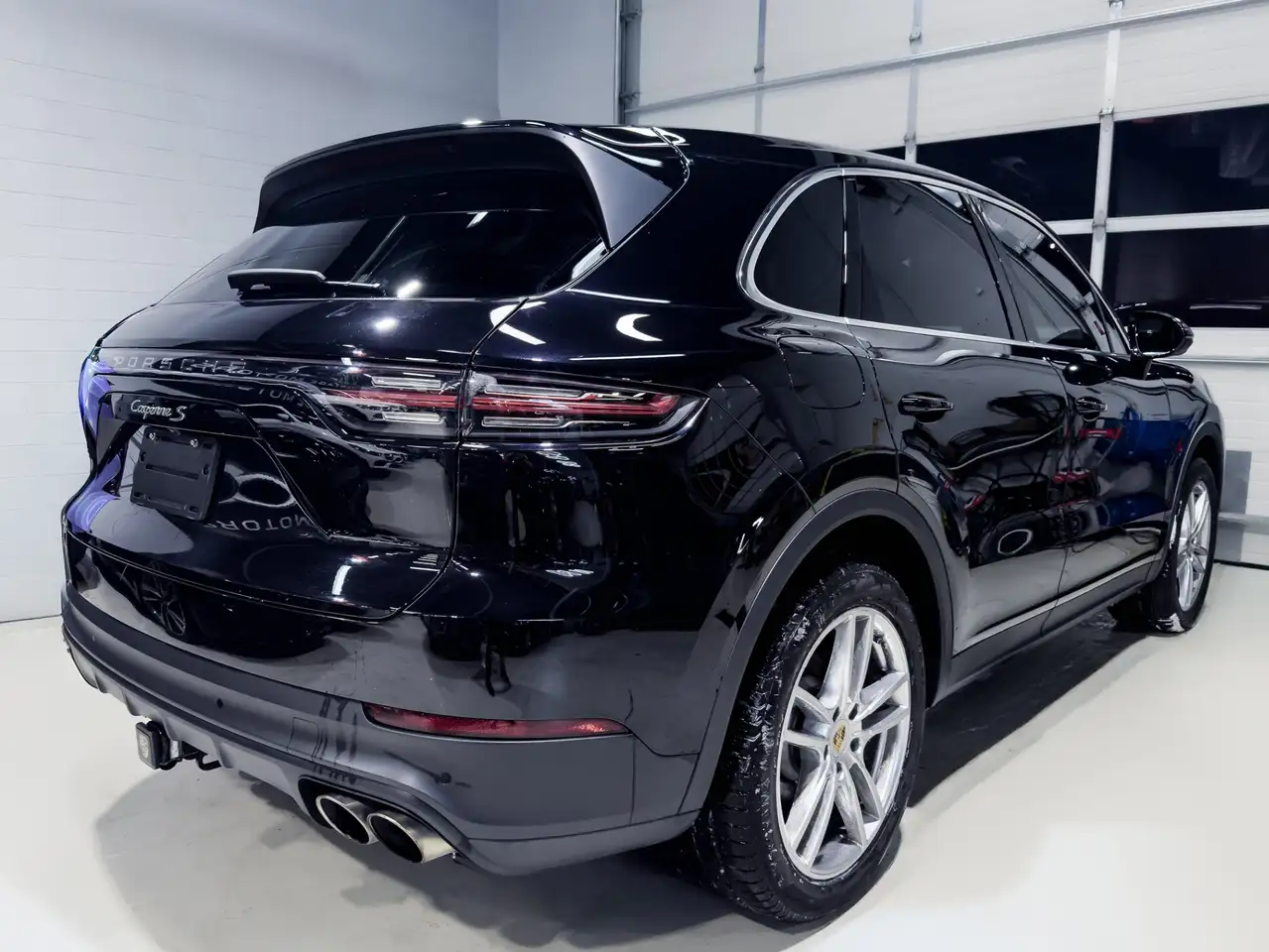 Porsche Cayenne снимка Porsche Cayenne