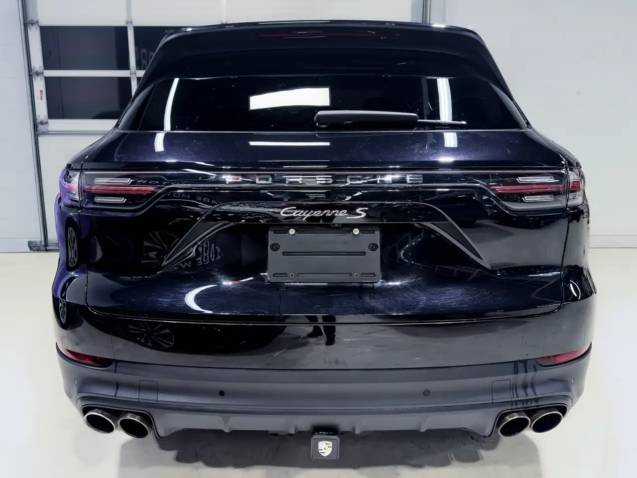 Porsche Cayenne снимка Porsche Cayenne