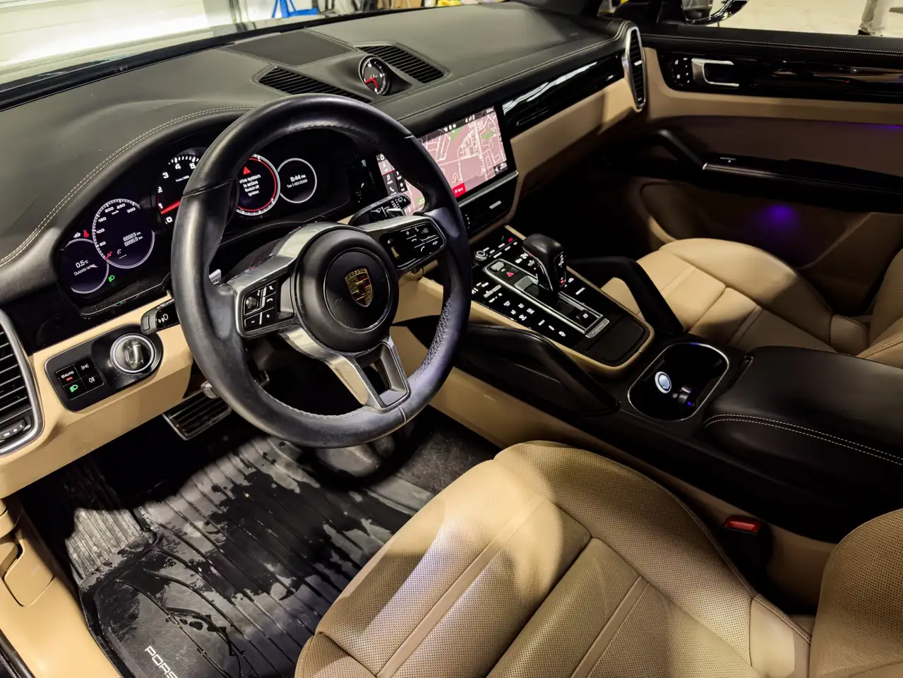Porsche Cayenne снимка Porsche Cayenne