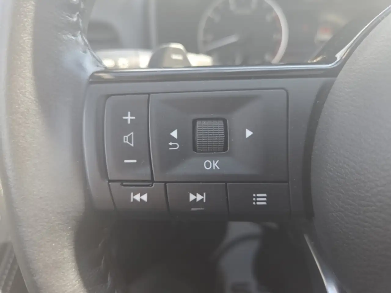 Nissan Rogue photo Nissan Rogue