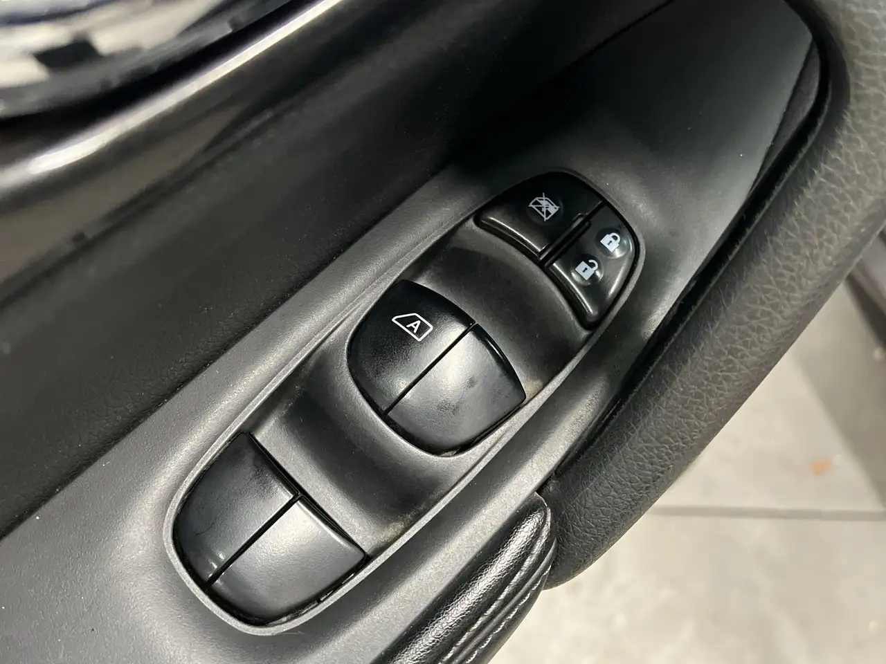 Nissan Rogue photo Nissan Rogue