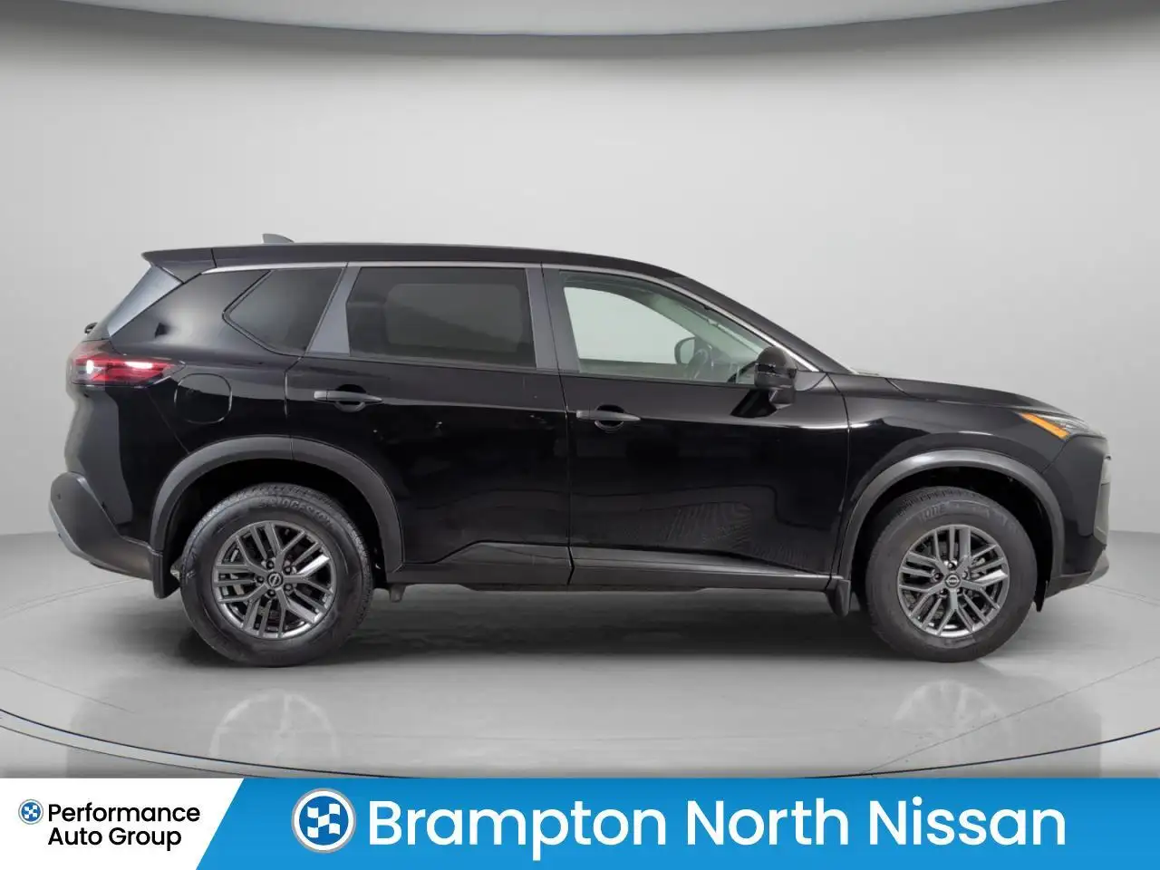 Nissan Rogue fotografie Nissan Rogue